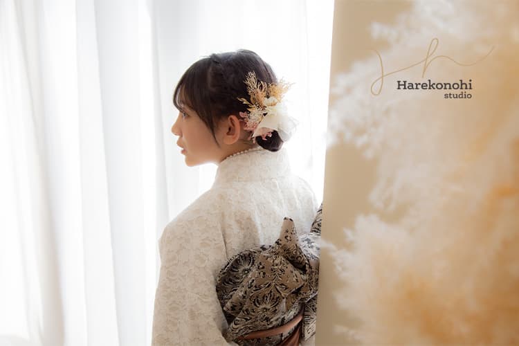 ハーフ成人式　女の子　10歳　ヘアアレンジ　髪型　シニヨン　まとめ髪　ドライフラワー　ナチュラル　和装