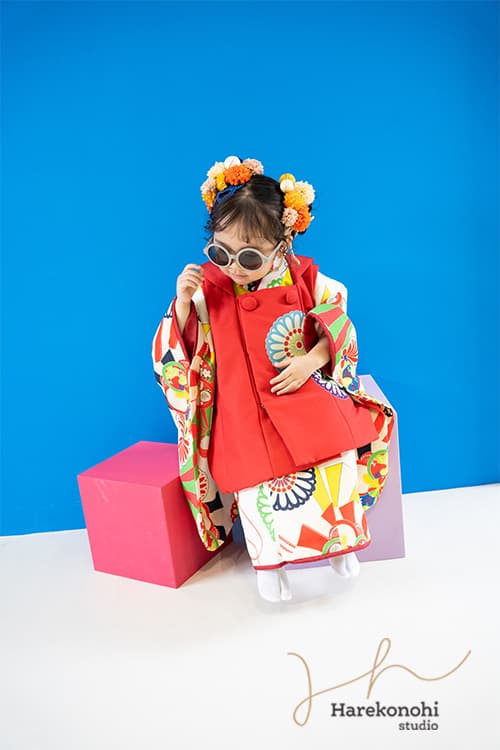 七五三　女の子　3歳　ヘアアレンジ　髪型　ダブルシニヨン　お団子　ドライフラワー　ポップ　和装