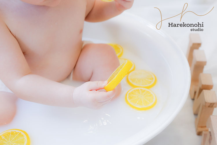 ハレこの日スタジオ　ミルクバス　ベビーフォト　ベビー撮影　ベビー　赤ちゃん　可愛い　男の子　女の子　レモン　小物　愛知
